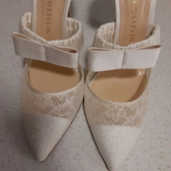 Chloe Gosselin White Satin and Lace Lily Pump - Picture 2 of 8